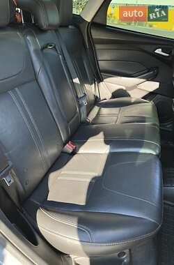 Седан Ford Focus 2013 в 