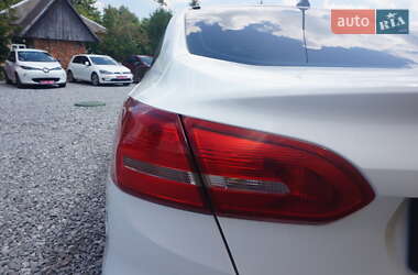 Седан Ford Focus 2018 в 