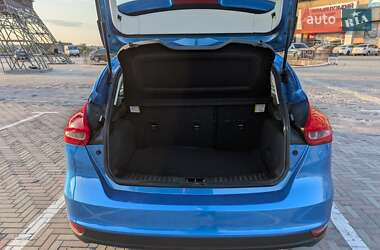 Хэтчбек Ford Focus 2016 в 