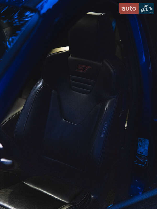 Хэтчбек Ford Focus 2013 в Львове