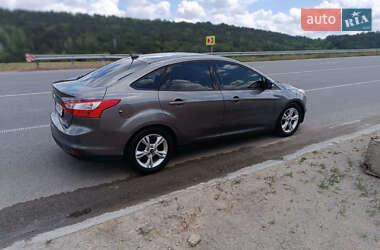 Седан Ford Focus 2013 в 
