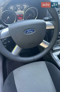 Универсал Ford Focus 2010 в 