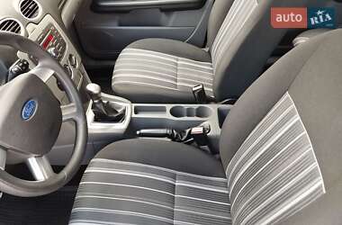 Универсал Ford Focus 2010 в 