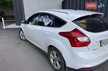 Хетчбек Ford Focus 2013 в 