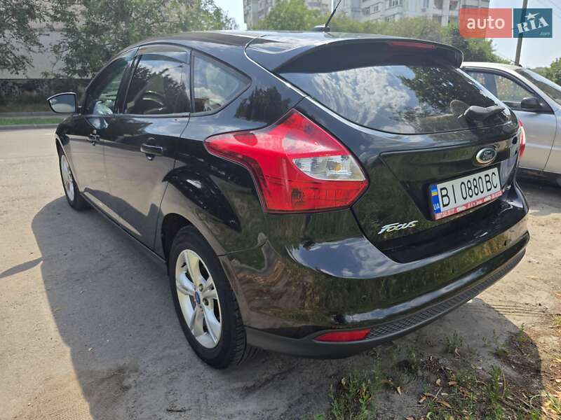 Хэтчбек Ford Focus 2011 в Полтаве фото 5 Хэтчбек Ford Focus 2011 в Полтаве