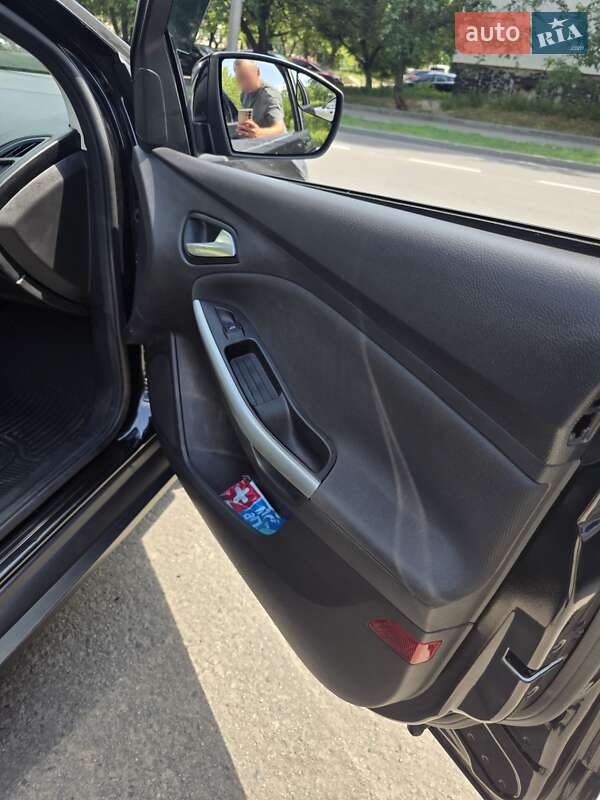 Хэтчбек Ford Focus 2011 в Полтаве фото 23 Хэтчбек Ford Focus 2011 в Полтаве