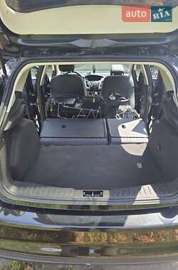 Хэтчбек Ford Focus 2011 в 