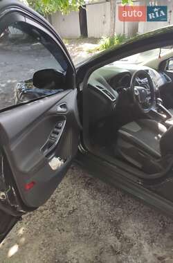Седан Ford Focus 2012 в 