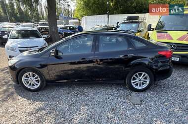 Седан Ford Focus 2018 в 
