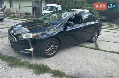 Седан Ford Focus 2016 в 