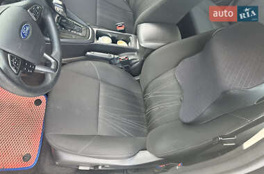 Седан Ford Focus 2016 в 