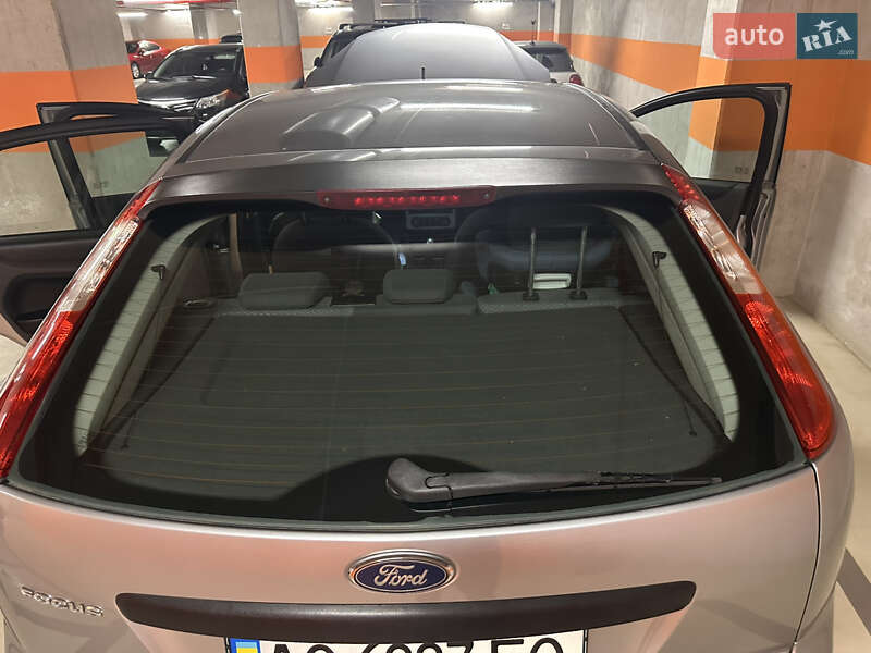 Хэтчбек Ford Focus 2005 в Ужгороде