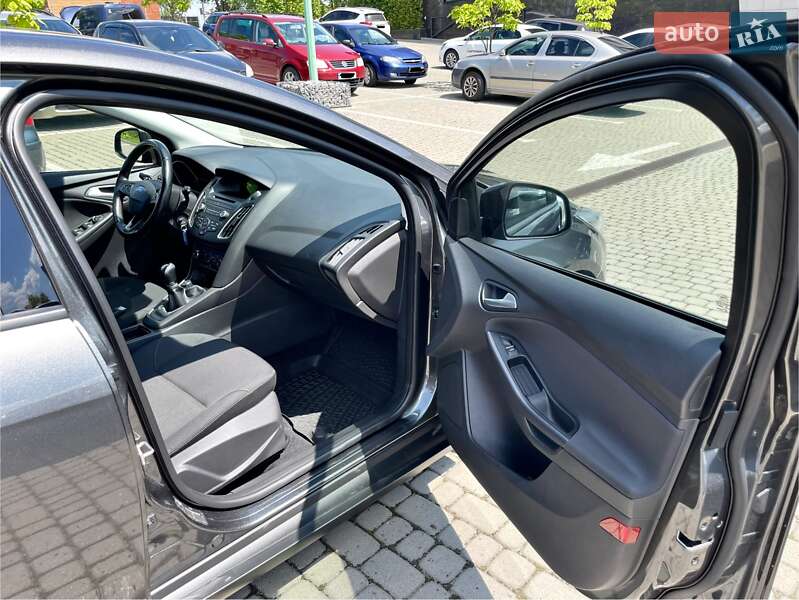 Хэтчбек Ford Focus 2017 в Львове
