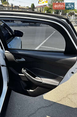 Седан Ford Focus 2013 в 