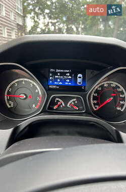 Хэтчбек Ford Focus 2016 в 