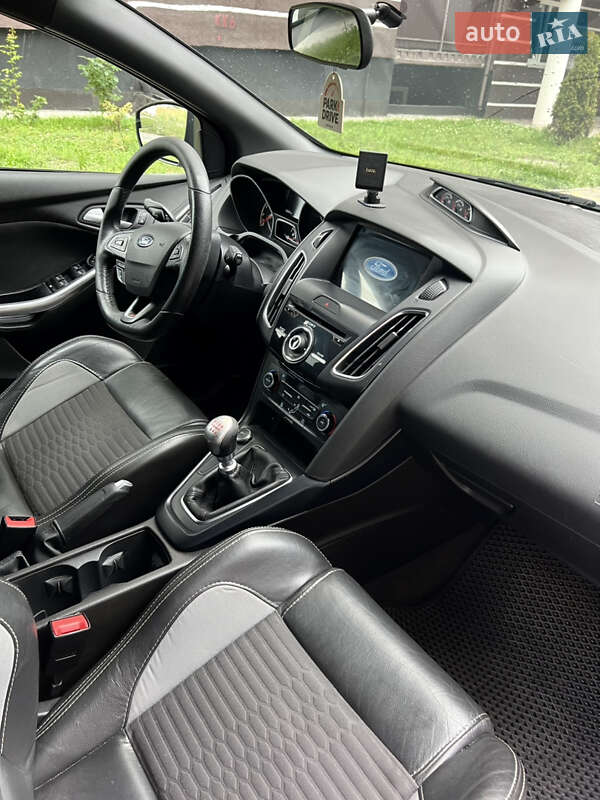 Хэтчбек Ford Focus 2016 в Чернигове фото 15 Хэтчбек Ford Focus 2016 в Чернигове