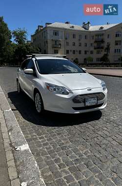 Хэтчбек Ford Focus 2012 в Черноморске