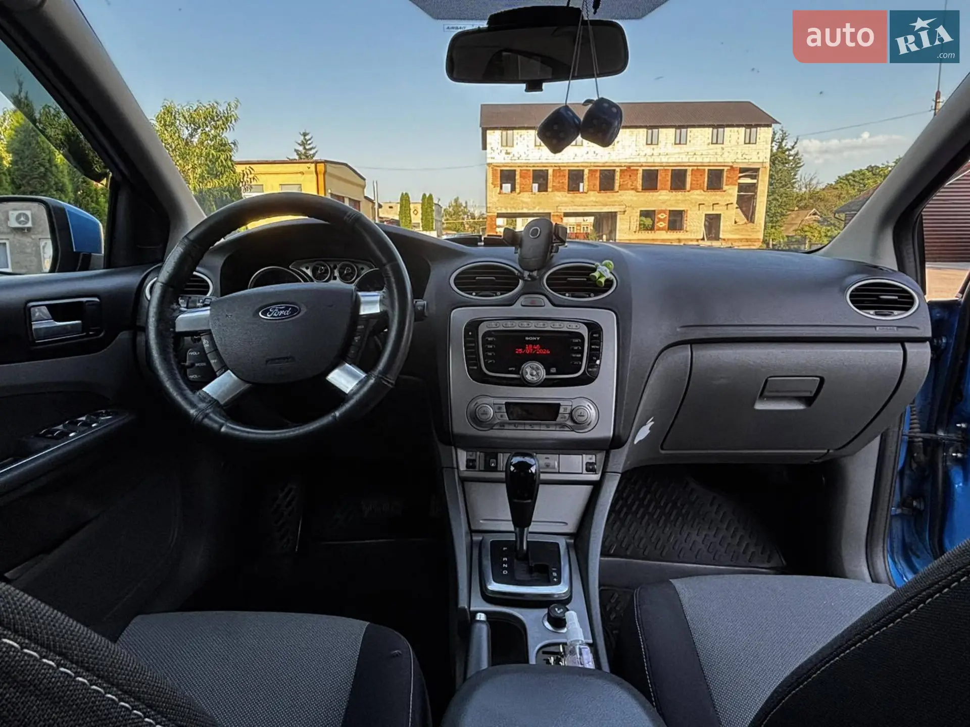 2010 Ford Focus - мініатюра 6