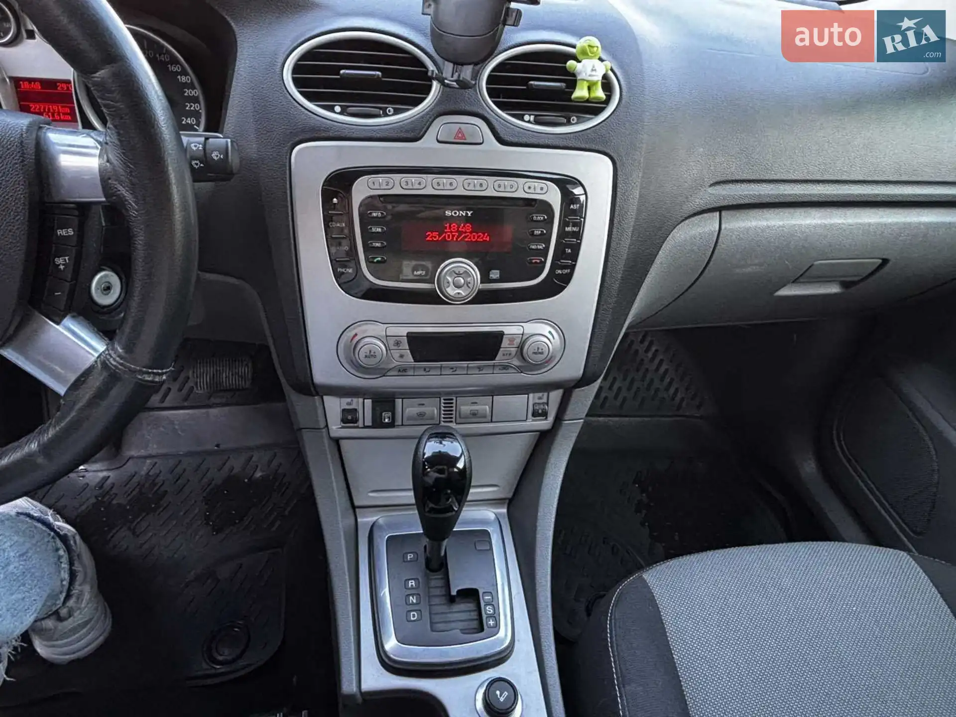2010 Ford Focus - мініатюра 7