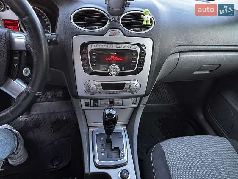 Хэтчбек Ford Focus 2010 в Ильинцах фото 7 Хэтчбек Ford Focus 2010 в Ильинцах