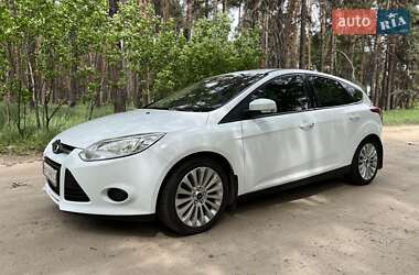 Хэтчбек Ford Focus 2013 в 