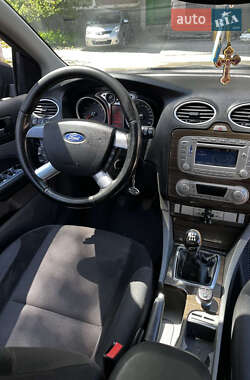 Хэтчбек Ford Focus 2008 в 