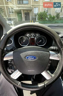Хэтчбек Ford Focus 2008 в 