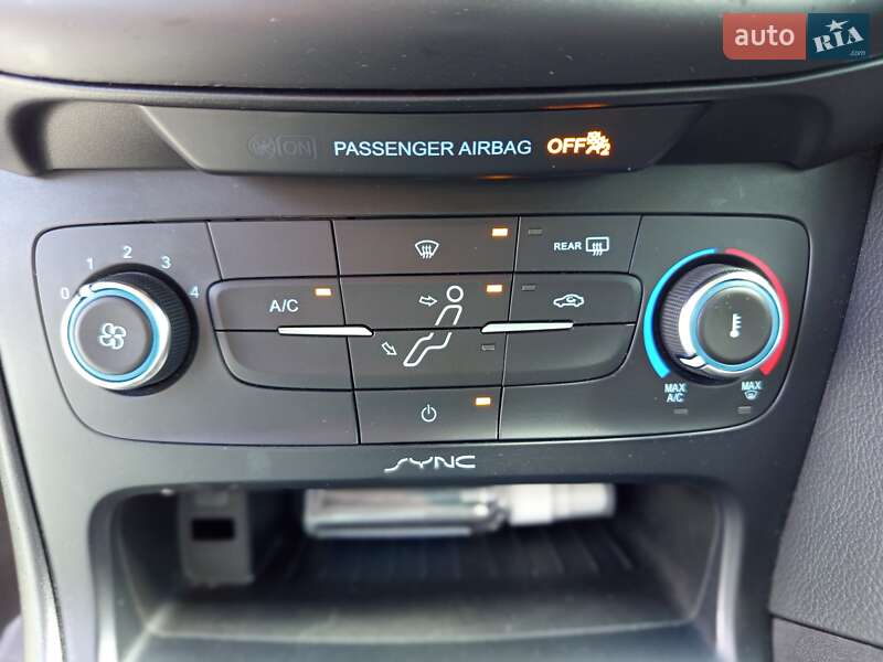 Хэтчбек Ford Focus 2016 в Киеве