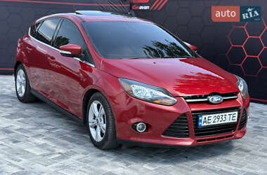 Хетчбек Ford Focus 2012 в 