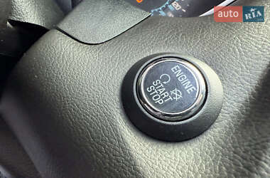 Хетчбек Ford Focus 2012 в 