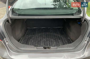Седан Ford Focus 2011 в 