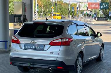 Универсал Ford Focus 2014 в 