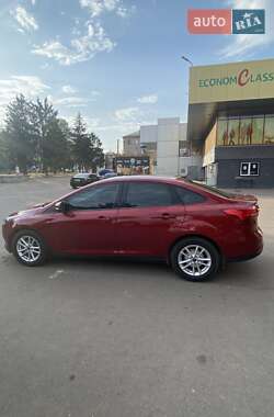 Седан Ford Focus 2015 в 
