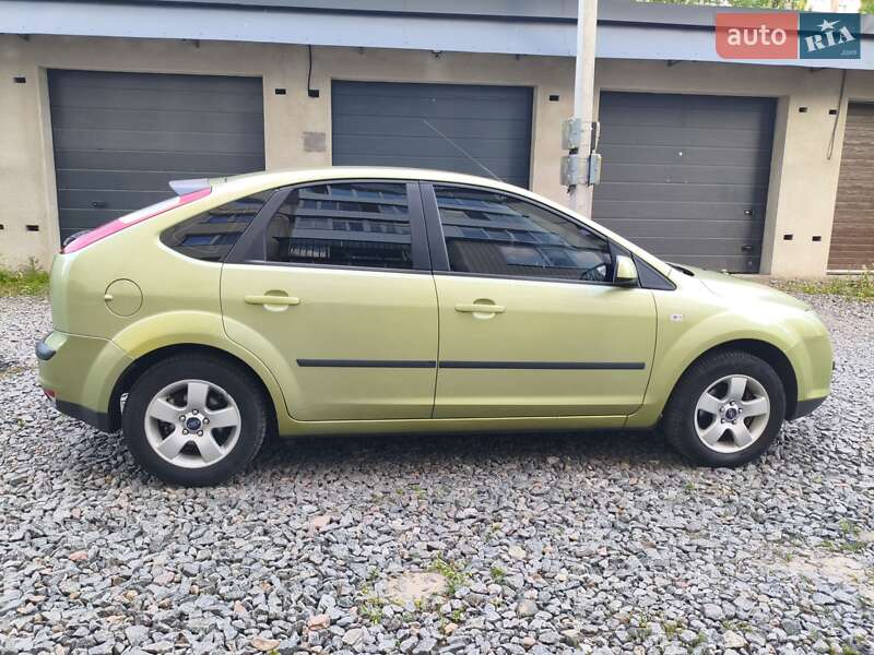 Хетчбек Ford Focus 2006 в Хмельницькому