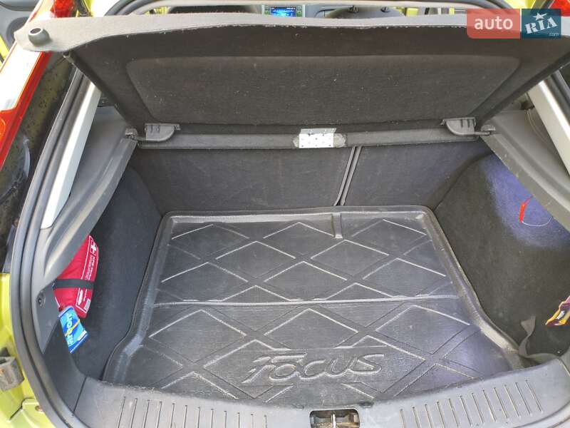 Хетчбек Ford Focus 2006 в Хмельницькому