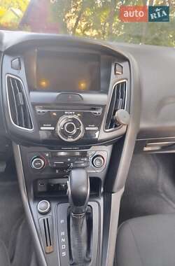 Хэтчбек Ford Focus 2017 в 