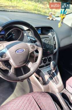 Седан Ford Focus 2013 в 