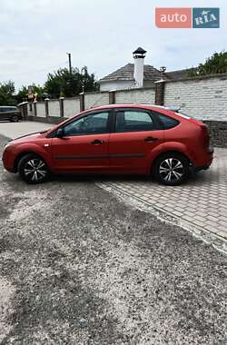 Хэтчбек Ford Focus 2006 в 
