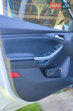 Универсал Ford Focus 2013 в 