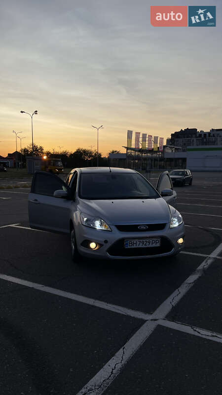 Хетчбек Ford Focus 2008 в Одесі