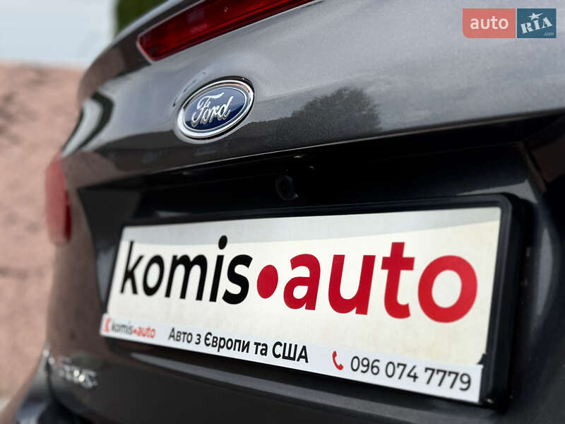 Седан Ford Focus 2015 в Виннице