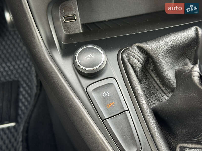 Седан Ford Focus 2015 в Виннице