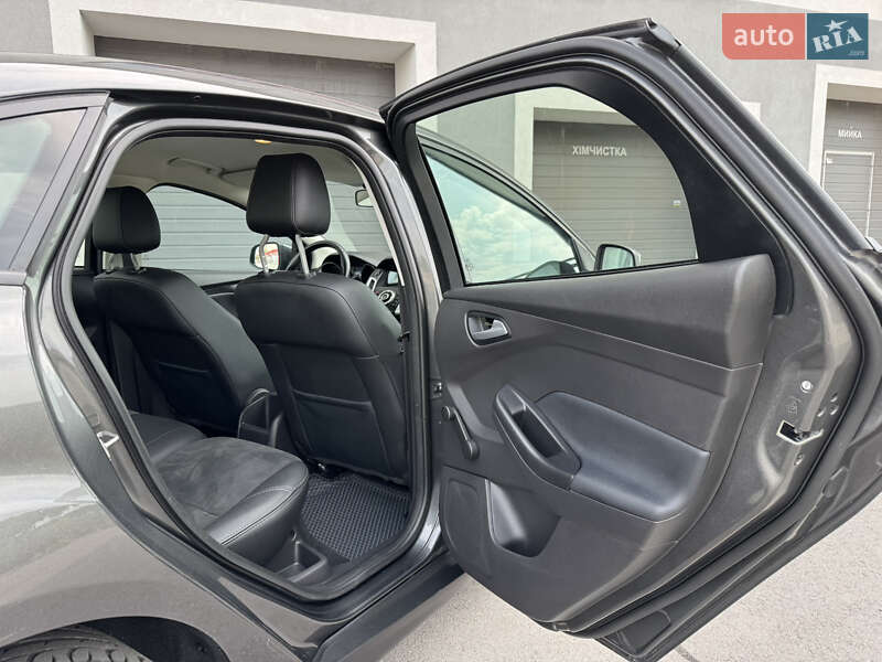 Седан Ford Focus 2015 в Виннице