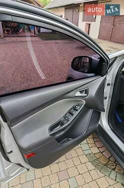 Универсал Ford Focus 2012 в 