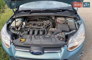 Седан Ford Focus 2011 в 