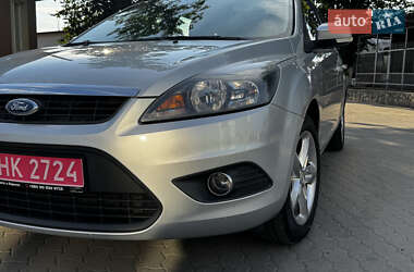 Универсал Ford Focus 2010 в 