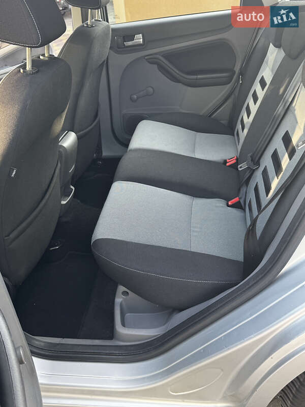 Универсал Ford Focus 2010 в Великой Багачке