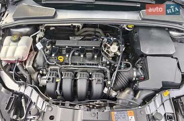 Хетчбек Ford Focus 2016 в 