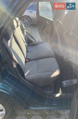 Хетчбек Ford Focus 2007 в 