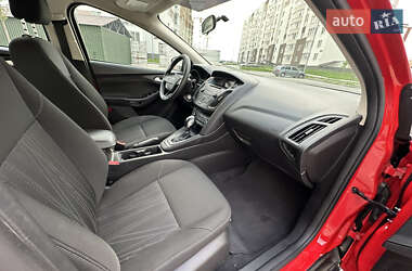 Седан Ford Focus 2015 в 